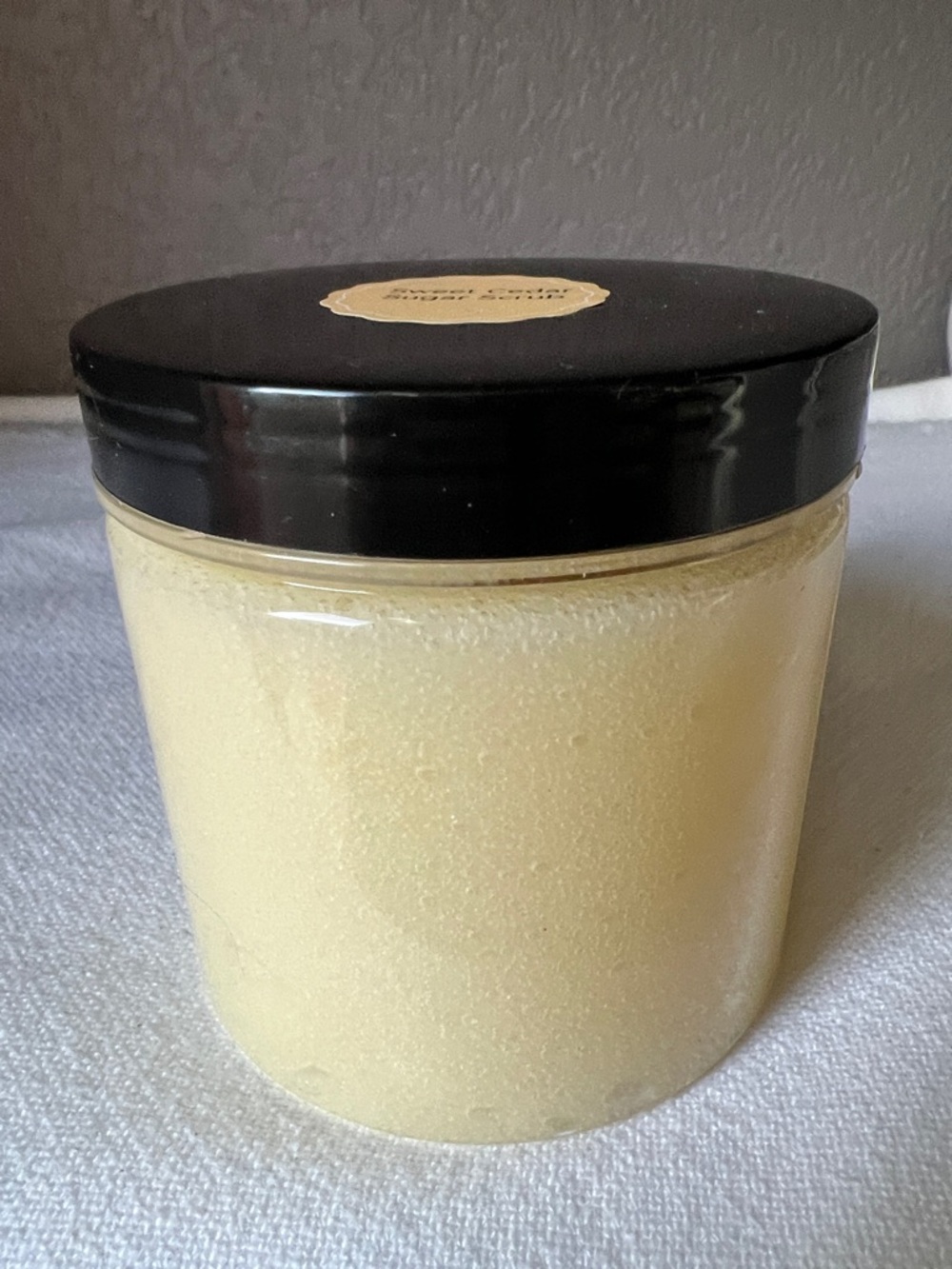 Sweet Cedar Wood Sugar Scrub 12 ounces hand crafted - Picture 6 of 6
